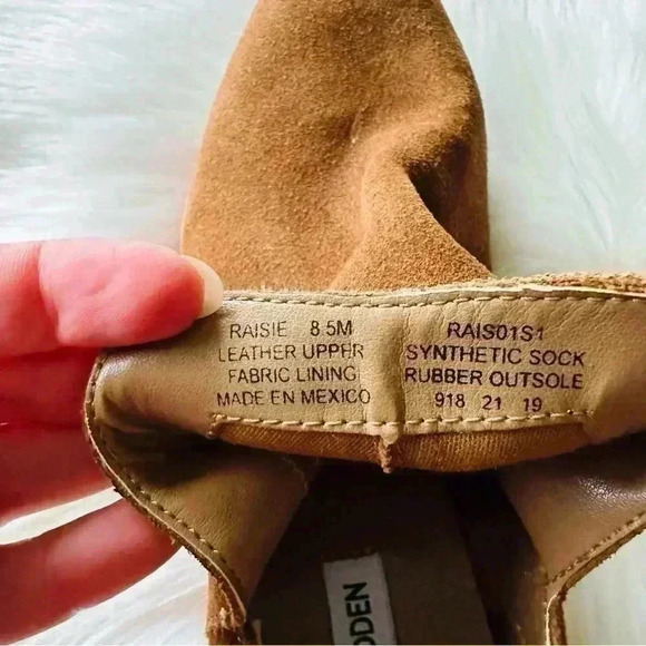 New Steve Madden Raisie Ankle Booties Suede Leather 8.5 - Picture 7 of 11